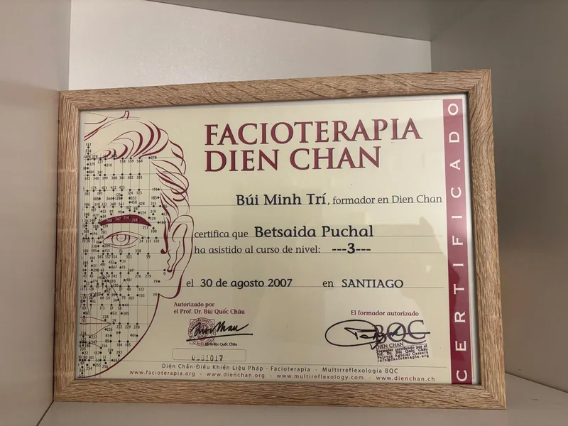 Diploma de facioterapia Dien Chan, nivel 3, a nombre de Betsaida Puchal Montaner